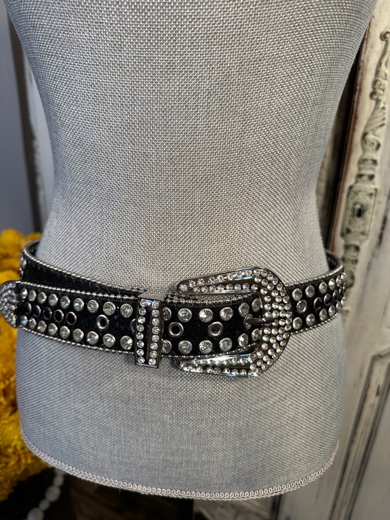 Accessories - Rhinestone Studded Women's Western Fashion Belt - Black
